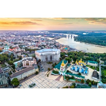 Lais Puzzle - Luftaufnahme des Goldkuppelklosters St. Michael, des Außenministeriums und des Flusses Dnjepr in Kiew, Ukraine - 2.000 Teile
