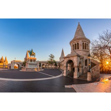 Lais Puzzle - Budapest, Ungarn - Panoramablick auf die Fischerbastei (Halaszbastya) bei Sonnenaufgang mit Herbstlaub und klarem blauen Himmel - 2.000 Teile