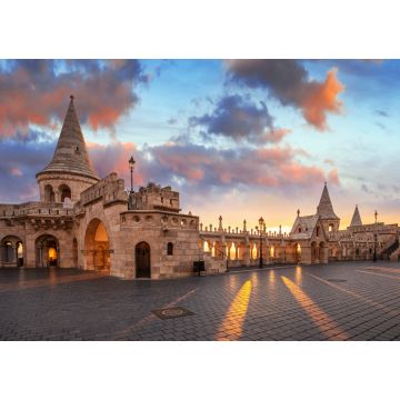 Lais Puzzle - Budapest, Ungarn - Schöner Herbst-Sonnenaufgang im Burgviertel und an der Fischerbastei mit warmem Sonnenlicht und orange-blauem Himmel und Wolken - 1.000 Teile