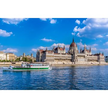 Lais Puzzle - Eine Fähre fährt am östlichen Ufer der Donau in Budapest vorbei am Parlamentsgebäude im Sommer - 2.000 Teile