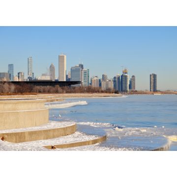 Lais Puzzle - Wind und bittere Kälte mit Windchill-Faktoren von über minus 20 Grad sorgten für Dunst über dem sich bildenden Eis des Michgan-Sees vor der Skyline von Chicago - 1.000 Teile