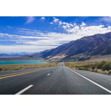 Lais Puzzle - Fahrt auf dem Highway 395 an einem sonnigen Tag, östliches Sierra-Gebirge, Kalifornien; links ist der Mono Lake zu sehen - 1.000 Teile