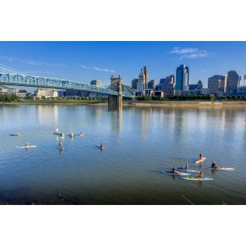 Lais Puzzle - Panoramablick auf das Stadtzentrum von Cincinnati mit der historischen Roebling-Hängebrücke über den Ohio River - 2.000 Teile