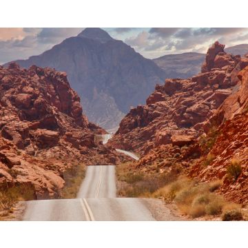 Lais Puzzle - Ein Highway, der durch rote Felsschluchten in Nevada führt - 40, 100, 200, 500, 1.000 & 2.000 Teile