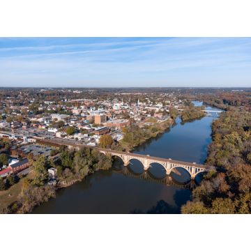 Lais Puzzle - Stadtbild von Fredericksburg im Herbst in Texas, USA - 1.000 Teile