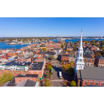 Lais Puzzle - Portsmouth historisches Stadtzentrum Luftaufnahme am Market Square mit historischen Gebäuden und der North Church in der Congress Street in der Stadt Portsmouth, New Hampshire NH - 2.000 Teile