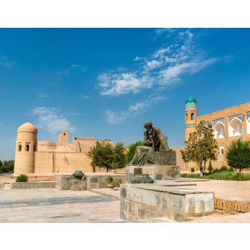 Lais Puzzle - Statue von Al-Khwarizmi vor der Itchan Kala in Chiwa, Usbekistan - 40, 100, 200, 500, 1.000 & 2.000 Teile