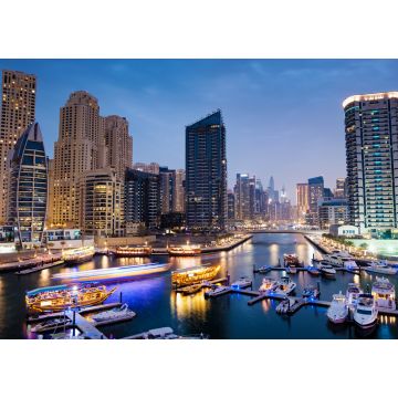 Lais Puzzle - Dubai Yachthafen mit Booten und Gebäuden mit Toren bei Nacht mit Lichtern, Vereinigte Arabische Emirate - 1.000 Teile