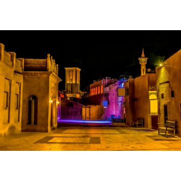 Lais Puzzle - Neonlichter beleuchten den Stadtteil Al Fahidi bei Nacht in Dubai, Vereinigte Arabische Emirate - 2.000 Teile