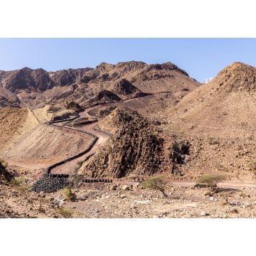 Lais Puzzle - Hatta Wadi Hub Bergkarrenabfahrt mit Autoreifen Zaun, Hajar-Gebirge, Vereinigte Arabische Emirate - 1.000 Teile