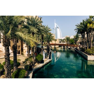 Lais Puzzle - Burj Al Arab Blick von Madinat Jumeirah. Traditionelle Architektur im arabischen Stil. Vereinigte Arabische Emirate - 2.000 Teile