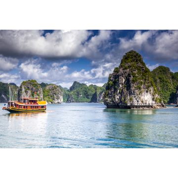 Lais Puzzle - Kreuzfahrt zwischen schönen Kalksteinfelsen und abgelegenen Stränden in der Ha Long-Bucht, UNESCO-Weltkulturerbe, Vietnam - 2.000 Teile