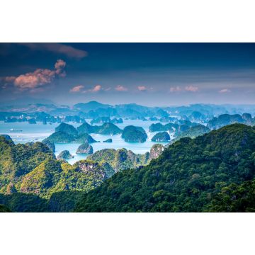 Lais Puzzle - Blick über die Ha Long-Bucht von der Insel Cat Ba aus, im Hintergrund die Stadt Ha Long, UNESCO-Welterbe, Vietnam - 2.000 Teile