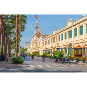 Lais Puzzle - Das Volkskomitee von Ho-Chi-Minh-Stadt vor blauem Himmel in Ho-Chi-Minh-Stadt, Vietnam - 2.000 Teile