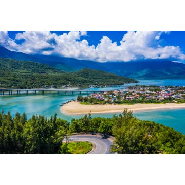 Lais Puzzle - Bucht und Strand von Lang Co, Hai-Van-Pass, Lagune von Lap An, Hue, Vietnam - 2.000 Teile