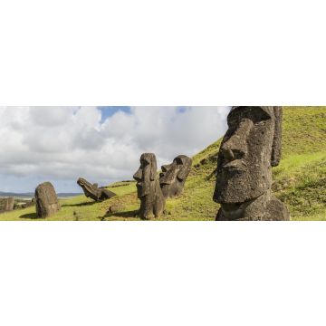 Lais Puzzle - Moai-Skulpturen in verschiedenen Fertigstellungsstadien bei Rano Raraku, dem Steinbruch für alle Moai auf der Osterinsel, Rapa Nui-Nationalpark, Osterinsel (Isla de Pascua), Chile, Panorama - 1.000 Teile
