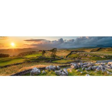 Lais Puzzle - Dramatischer Sonnenuntergang über schöner Landschaft bei den Winskill Stones, England, Panorama - 1.000 Teile