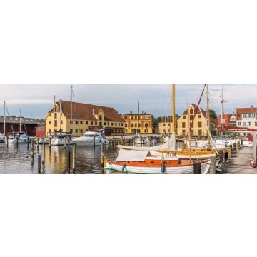 Lais Puzzle - Alte Segelboote und riesige Lagerhäuser im Hafen von Svendborg, Panorama - 1.000 Teile