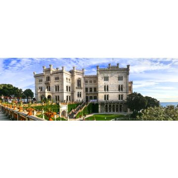 Lais Puzzle - Wunderschönes weißes Schloss über dem Meer - Miramare. Triest, Norditalien, Panorama - 1.000 Teile