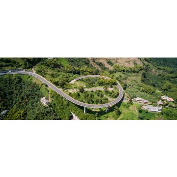 Lais Puzzle - Luftaufnahme der Helixbrücke Pereira Manizales in Risaralda Kolumbien, Panorama - 1.000 Teile