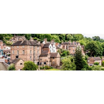 Lais Puzzle - Häuser und der Fluss Severn in der Iron Bridge Gorge in Shropshire, England, Panorama - 1.000 Teile