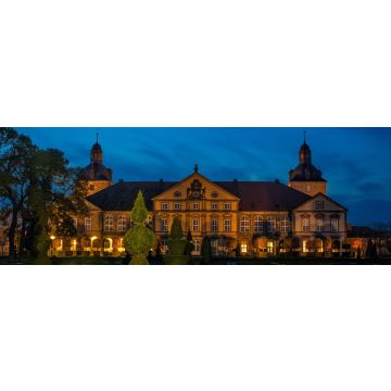 Lais Puzzle - Schloss Hundisburg zur Blauen Stunde, Panorama - 1.000 Teile