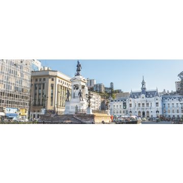 Lais Puzzle - Gebäude der Plaza Sotomayor Square und der chilenischen Marine (Armada de Chile) - Valparaiso, Chile, Panorama - 1.000 Teile