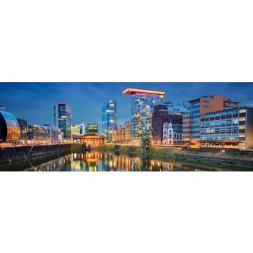 Lais Puzzle - Blick auf den Hafen von Media und die Spiegelung der Stadt im Rhein. Düsseldorf, Deutschland, Panorama - 1.000 Teile