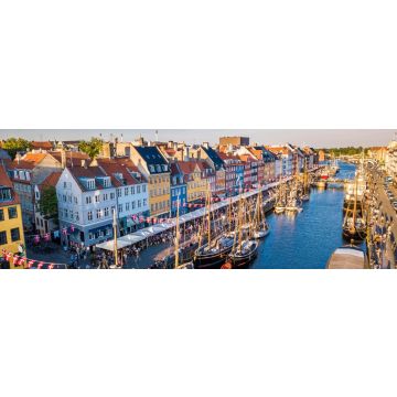 Lais Puzzle - Erstaunliches historisches Stadtzentrum. Nyhavn New Harbour Kanal und Unterhaltungsviertel in Kopenhagen, Dänemark. Der Kanal beherbergt viele historische Holzschiffe. Luftaufnahme von oben, Panorama - 1.000 Teile
