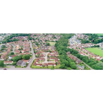 Lais Puzzle - Luftbild über dem Dorf Milton of Campsie, Schottland, Panorama - 1.000 Teile