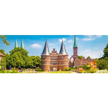 Lais Puzzle - Historische Stadt Lübeck mit dem berühmten Holstentor im Sommer, Schleswig-Holstein, Norddeutschland, Panorama - 1.000 Teile