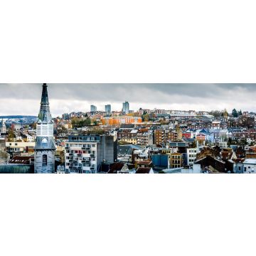 Lais Puzzle - Turm der Kirche "Notre-Dame des Récollets" und Stadtbild von Verviers mit einem dramatischen Himmel, Panorama - 1.000 Teile