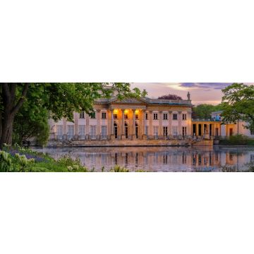 Lais Puzzle - Der Palast auf der Insel - Łazienki Królewskie. Ein neoklassizistischer Palast in Warschau mit vielen Blumen im Frühling, Panorama - 1.000 Teile