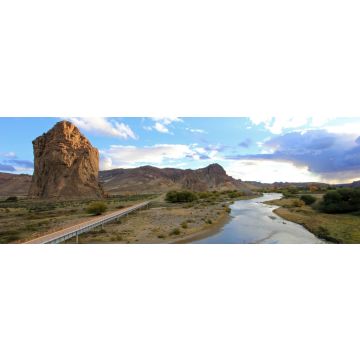 Lais Puzzle - Monolith Piedra Parada im Chubut-Tal, entlang der Route 12, Chubut, Argentinien, Panorama - 1.000 Teile