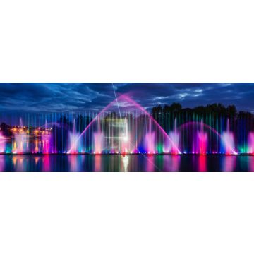 Lais Puzzle - Nächtliche Zaubershow der Springbrunnen an der zentralen Uferpromenade Roshen, Panorama - 1.000 Teile