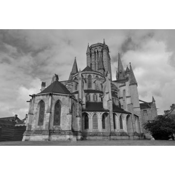 Lais Puzzle - Cathédrale de Coutances in der Normandie in schwarz weiß - 2.000 Teile