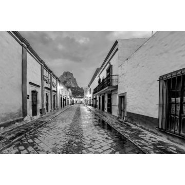 Lais Puzzle - Peña de Bernal, Queretaro, Mexiko in schwarz weiß - 2.000 Teile