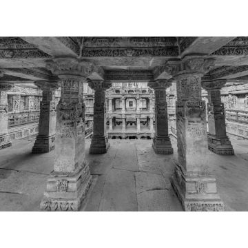Lais Puzzle - Das UNESCO-Welterbe Queen's step well oder rani ki vav befindet sich in der Stadt Patan, Bezirk Patan im indischen Bundesstaat Gujarat in schwarz weiß - 1.000 Teile