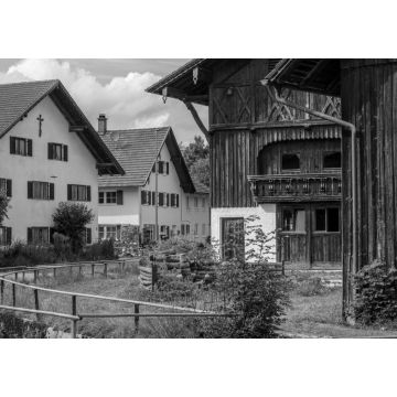 Lais Puzzle - ländliches Burggen in schwarz weiß - 1.000 Teile