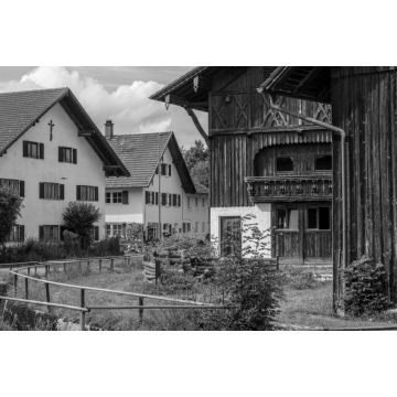 Lais Puzzle - ländliches Burggen in schwarz weiß - 2.000 Teile