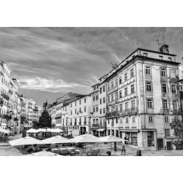 Lais Puzzle - Straßen in der Altstadt von Coimbra in Portugal in schwarz weiß - 1.000 Teile