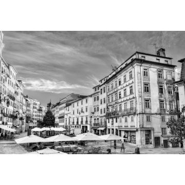 Lais Puzzle - Straßen in der Altstadt von Coimbra in Portugal in schwarz weiß - 2.000 Teile