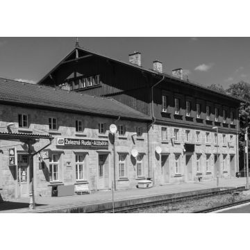 Lais Puzzle - Grenzbahnhofahnhof in Bayerisch Eisenstein in schwarz weiß - 1.000 Teile