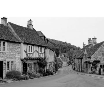 Lais Puzzle - Malerisches Städtchen Castle Combe in den Cotswolds in England in schwarz weiß - 2.000 Teile