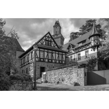 Lais Puzzle - Blick auf die mittelalterliche Burg Kronberg im Taunus, Hessen, Deutschland in schwarz weiß - 2.000 Teile
