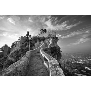 Lais Puzzle - Rocca della Guaita, Schloss in San Marino in schwarz weiß - 2.000 Teile