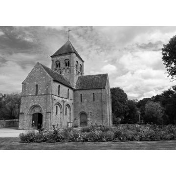Lais Puzzle - Romanische Kirche in Domfront, Normandie, Frankreich in schwarz weiß - 1.000 Teile