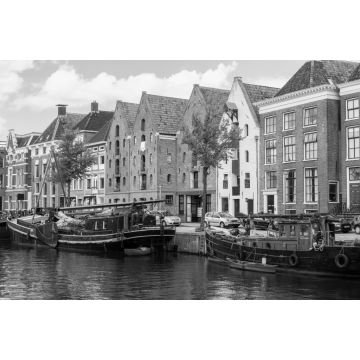 Lais Puzzle - Historische Schiffe, Grachtenhäuser und Lagerhäuser am Hoge der aa-Kanal in Groningen, Niederlande in schwarz weiß - 2.000 Teile