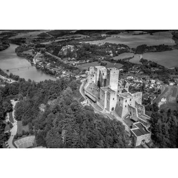Lais Puzzle - Luftaufnahme des Schlosses in der Gemeinde Strecno in der Slowakei in schwarz weiß - 2.000 Teile