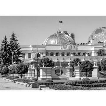 Lais Puzzle - Das Parlament Verhovna Rada in Kiew in schwarz weiß - 1.000 Teile